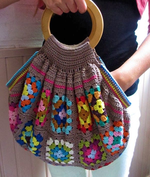 Оригинальные вещицы, вязаные бабушкиным квадратом. Оригинальные вещицы, вязаные бабушкиным квадратом.