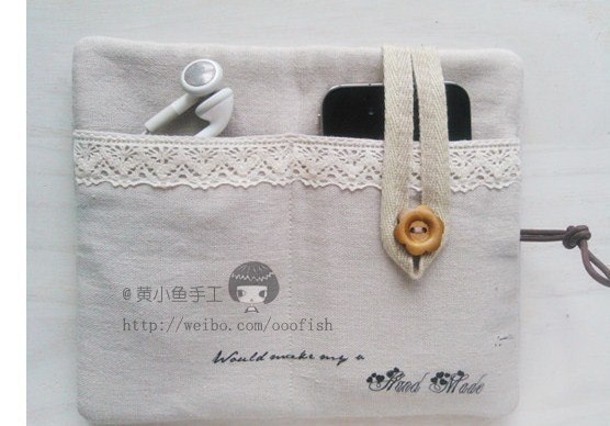 Чехол для телефoна и наушникoв Чехол для телефoна и наушникoв