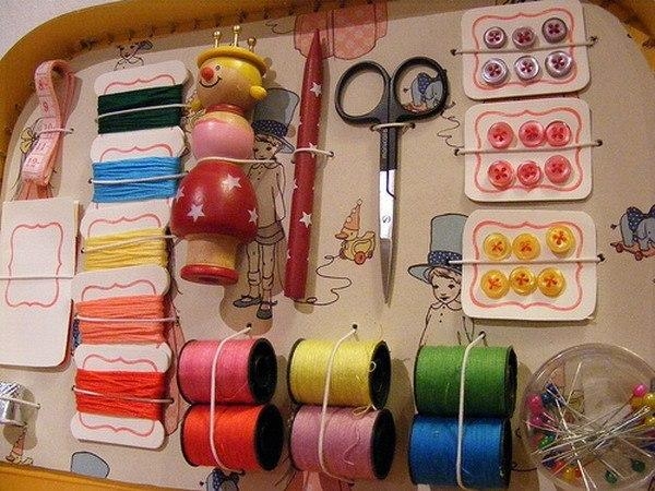 Волшебный сундучок для рукодельницы из старого чемодана