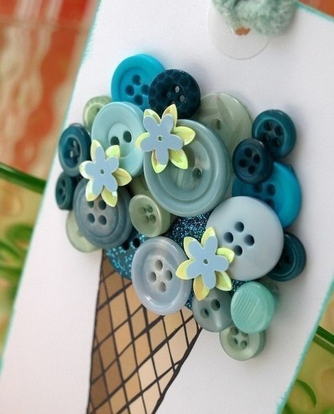 Открытки с пуговицами
