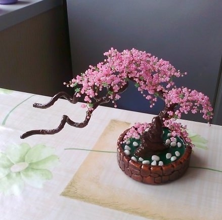 Сакура из бисера.