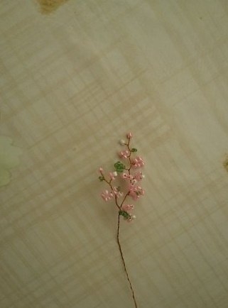 Сакура из бисера.