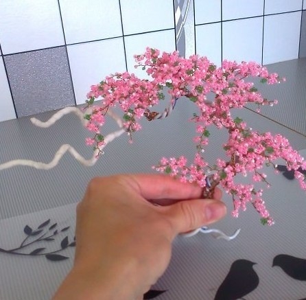 Сакура из бисера.