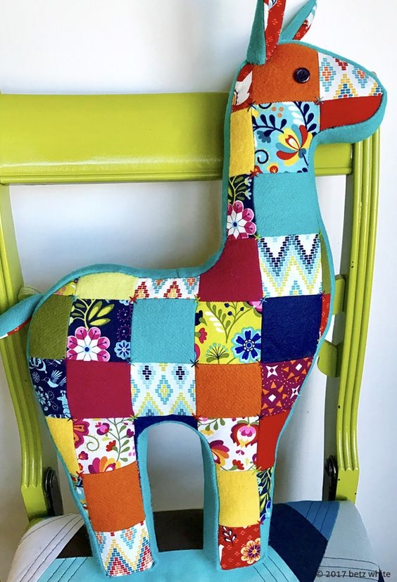 Игрушки из лоскутков. Идеи для вдохновения.