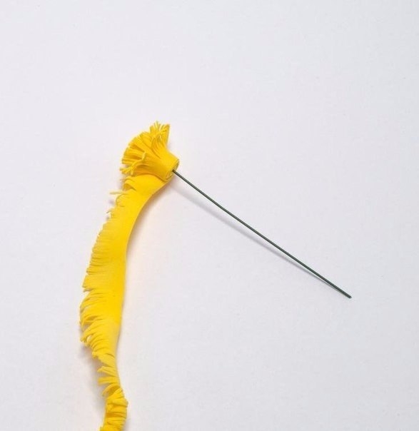 Ободок из одуванчиков. Ободок из одуванчиков.