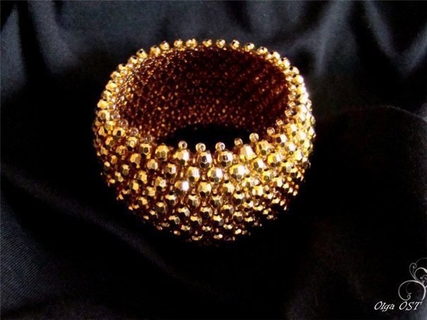 браслетик из бисера