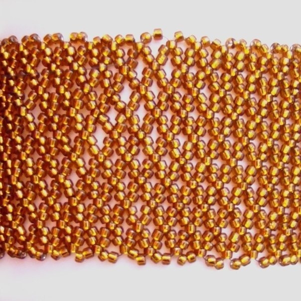 браслетик из бисера