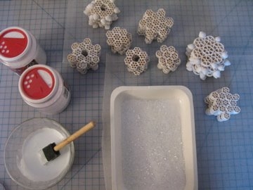 Снежинки из макарон