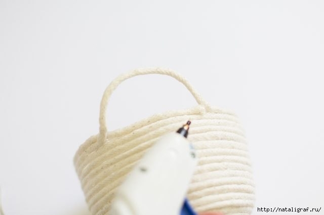 Корзинка из верёвки для мелочей