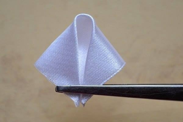 Цветы из ленты. Канзаши