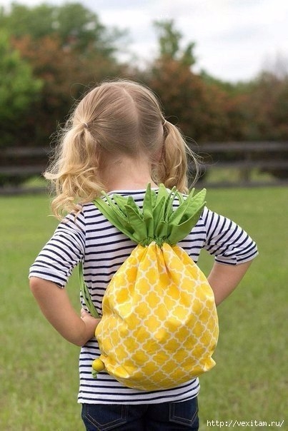 Детский рюкзачок в форме ананаса