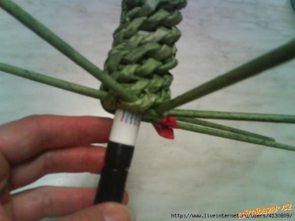 Тыква из газетных трубочек