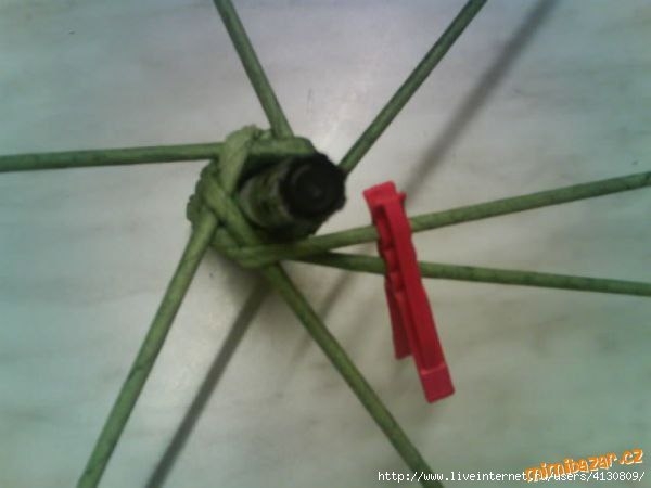 Тыква из газетных трубочек