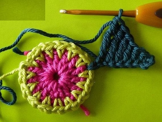 Аппликации крючком — звезда и бабочка — крючком