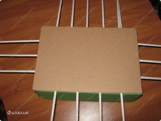 МК по плетению квадратной коробки из газет МК по плетению квадратной коробки из газет