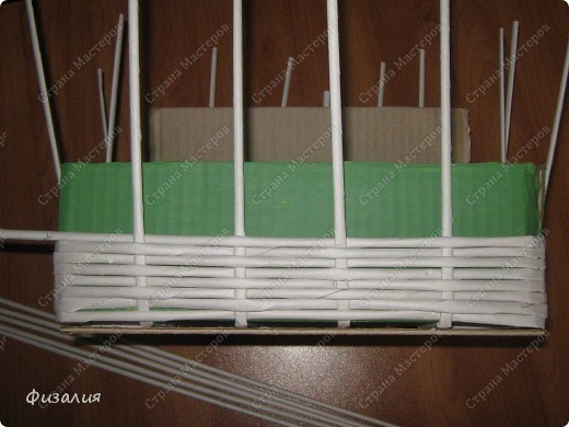 МК по плетению квадратной коробки из газет МК по плетению квадратной коробки из газет