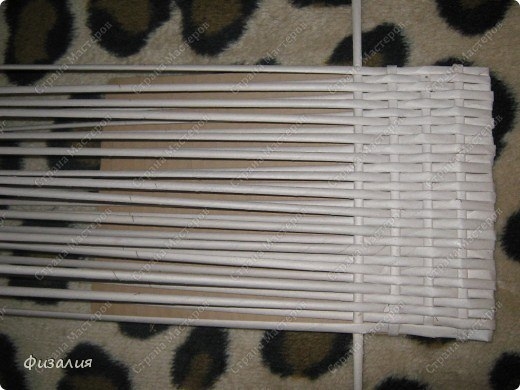 МК по плетению квадратной коробки из газет МК по плетению квадратной коробки из газет