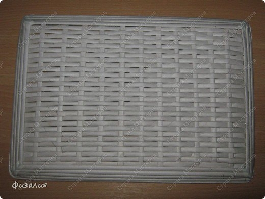 МК по плетению квадратной коробки из газет МК по плетению квадратной коробки из газет