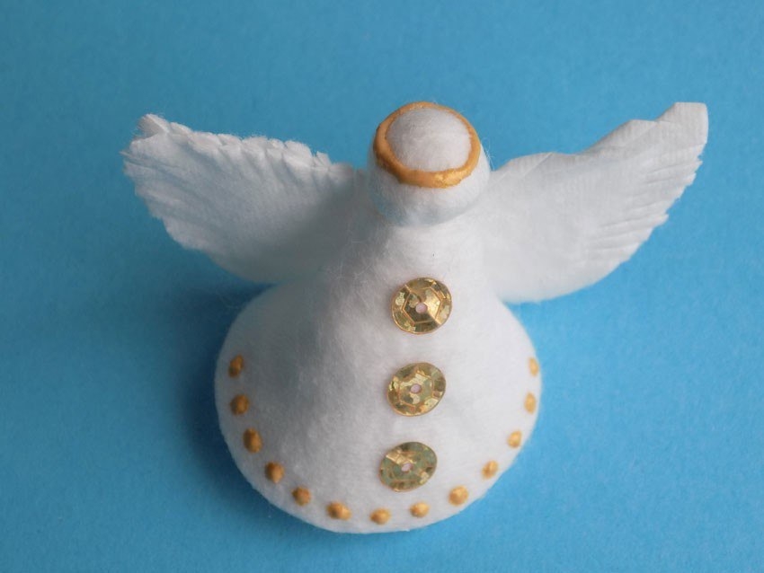 Ангелочки из ватных дисков. Можно сделать с детьми. Ангелочки из ватных дисков. Можно сделать с детьми.