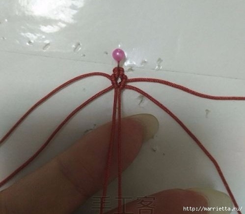 «Листик» в технике макраме. Закладка для книжки