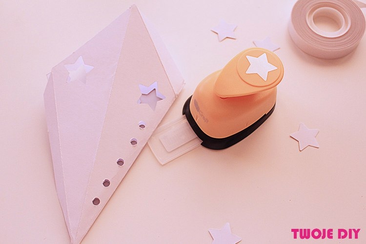 Объемные бумажные звезды для украшения новогоднего интерьера Объемные бумажные звезды для украшения новогоднего интерьера