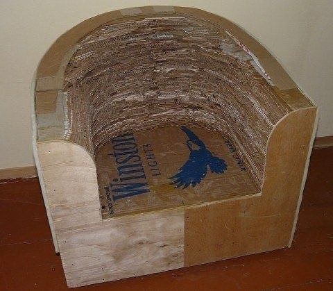 Кресло из картона
