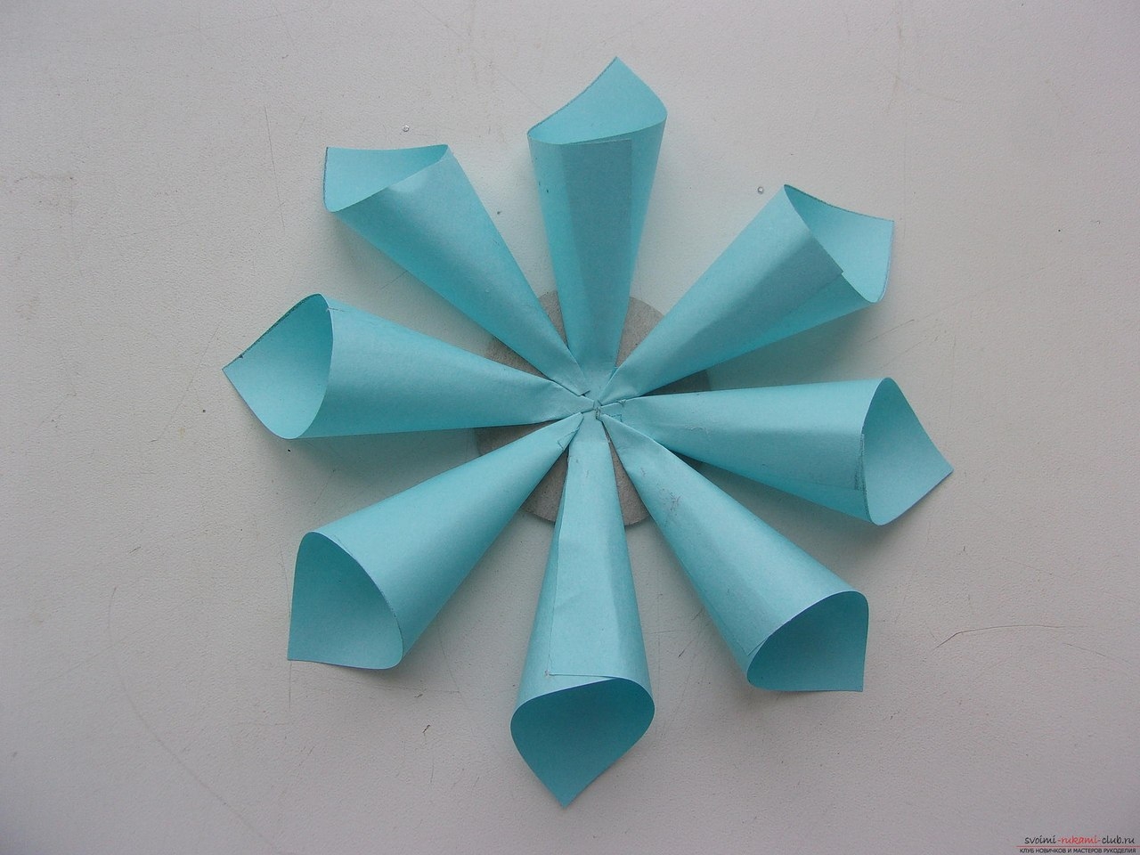 Снежинки из бумаги. Мастер-класс
