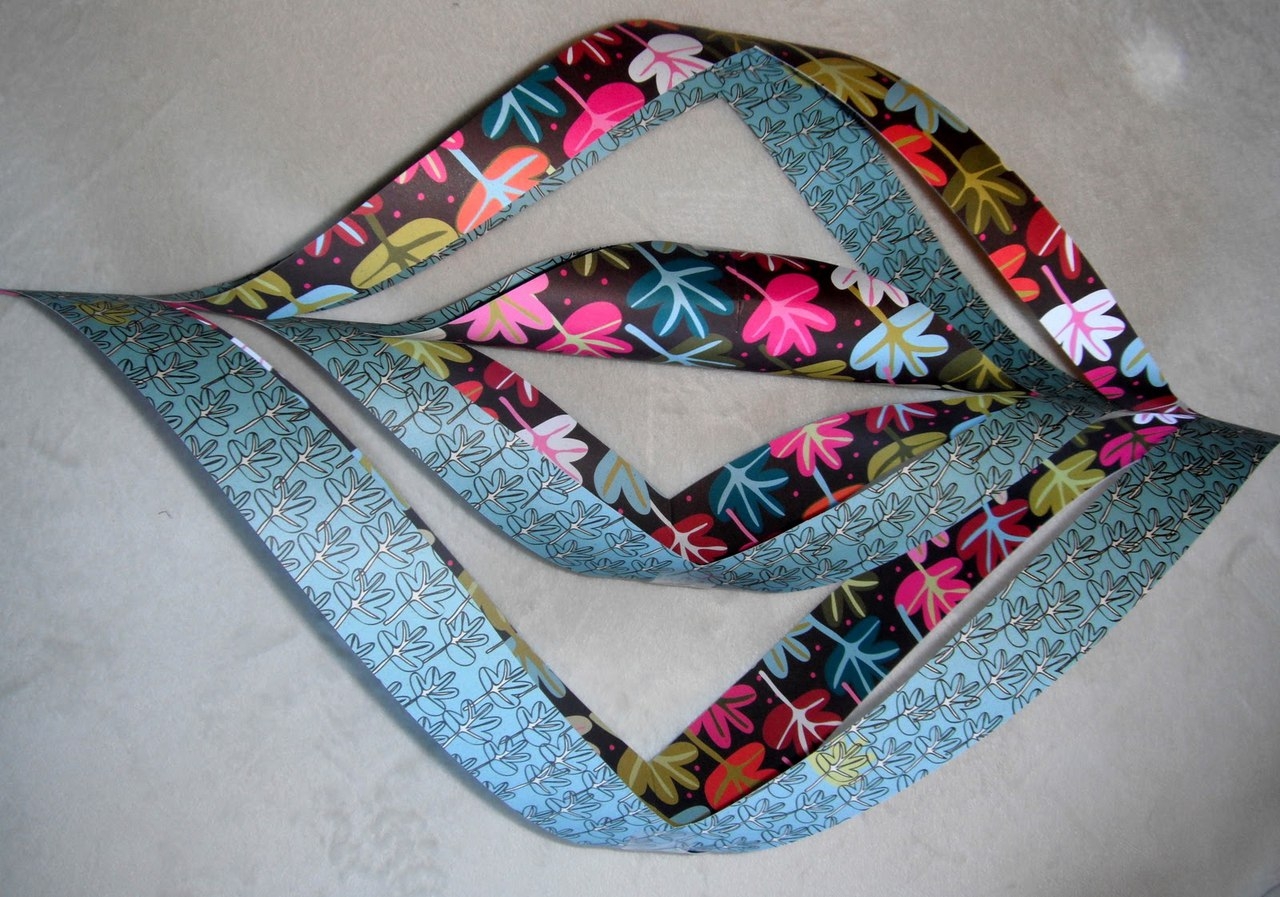 Как сделать красивую снежинку из бумаги