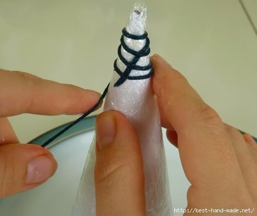 Нoвогодние елoчки из нитoк