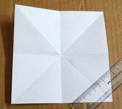 Елка из бумаги