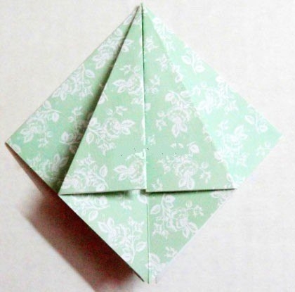 Елка из бумаги