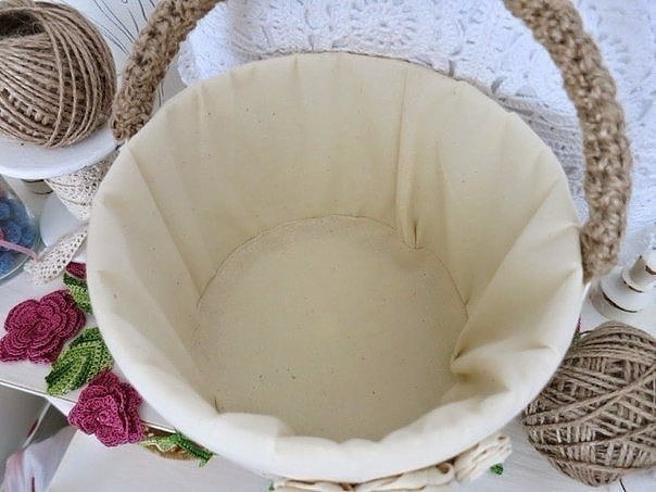 Джутовые корзины из пластиковых вёдер