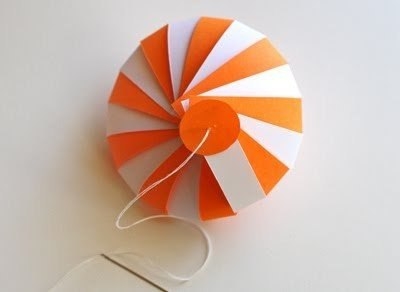 Бумажные шарики на елочку и для декора