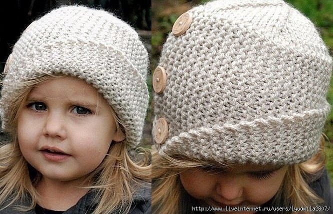 Оригинальная шапочка спицами