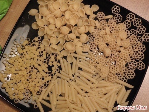 Снежинки из макарон (для тех, кто готов использовать продукты) Снежинки из макарон (для тех, кто готов использовать продукты)