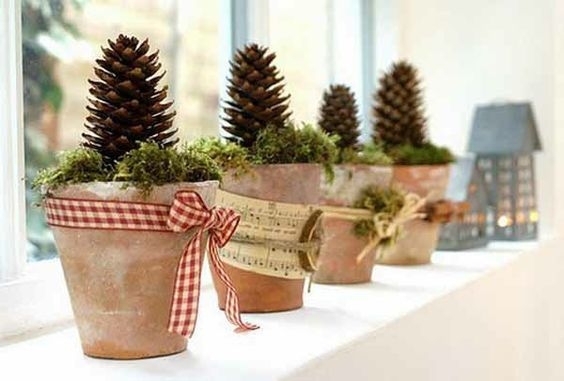 Немного идей для применения шишек в новогоднем декоре