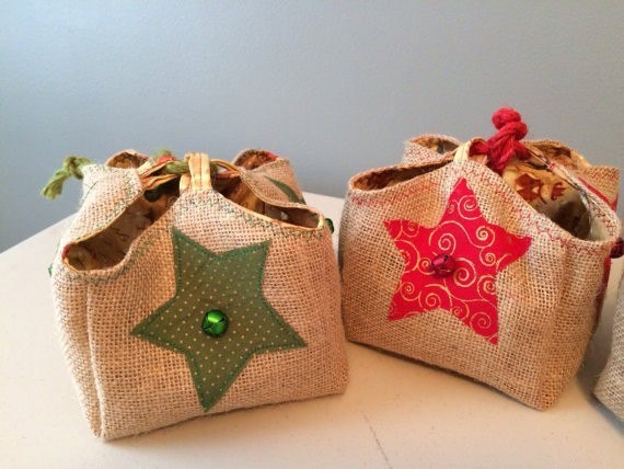 Новогодние мешочки из мешковины