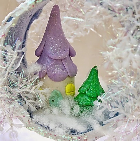 Ёлка из бобин из-под скотча