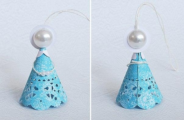 Ангелочек из бумаги на елочку