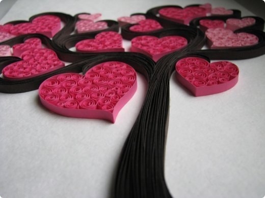 Сердечное дерево в технике квиллинг