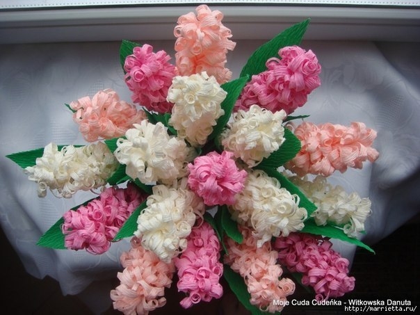 Гиацинт из гофрированной бумаги