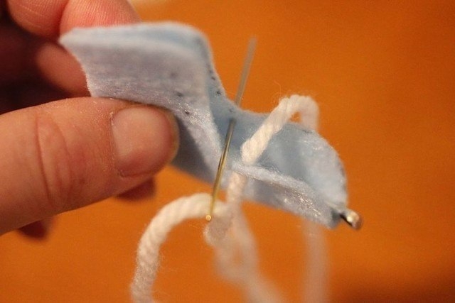 Эти мини-коньки из булавок просто прелестны