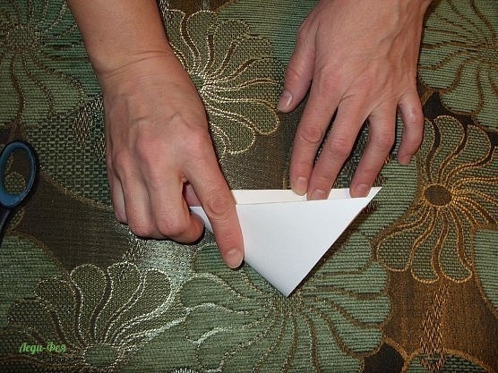 Пушистая снежинка