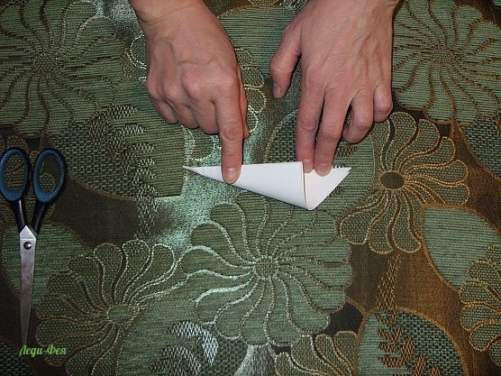 Пушистая снежинка