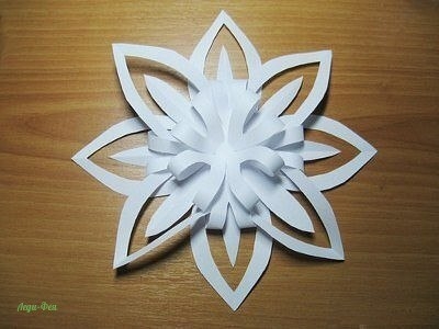 Объёмная снежинка