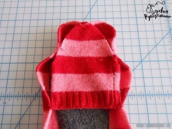 Тёплая домашняя обувь из свитера