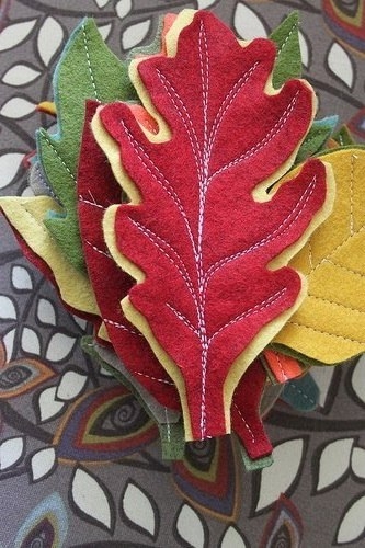 Игрyшки и аппликaции из фетрa 