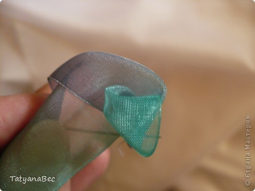 Розочки из ленты. Мастер-класс Розочки из ленты. Мастер-класс