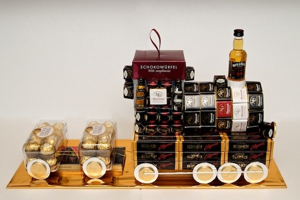 Паровоз из шоколада