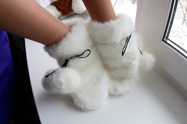 Шьем тепленькие варежки.